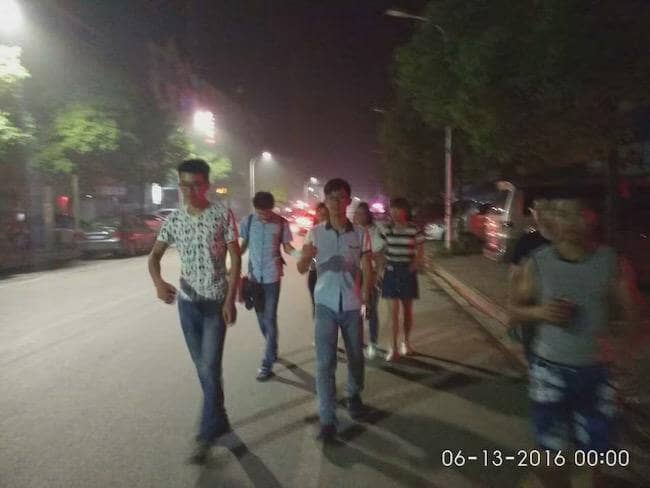 某一次要去夜走古城墙的路上我拍的